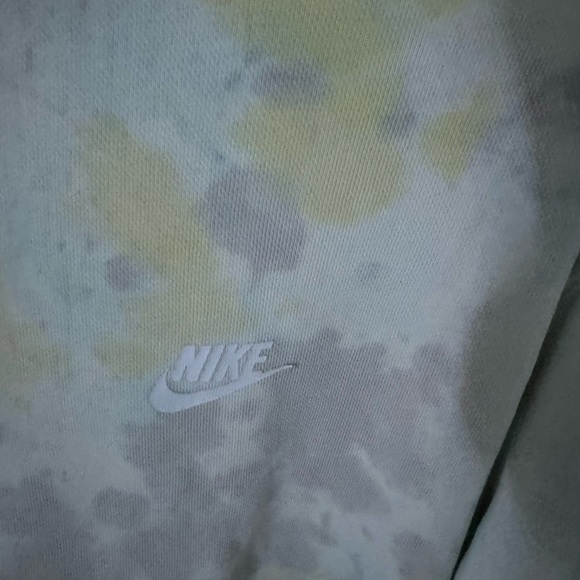 Nike sweater - Picture 4 of 5